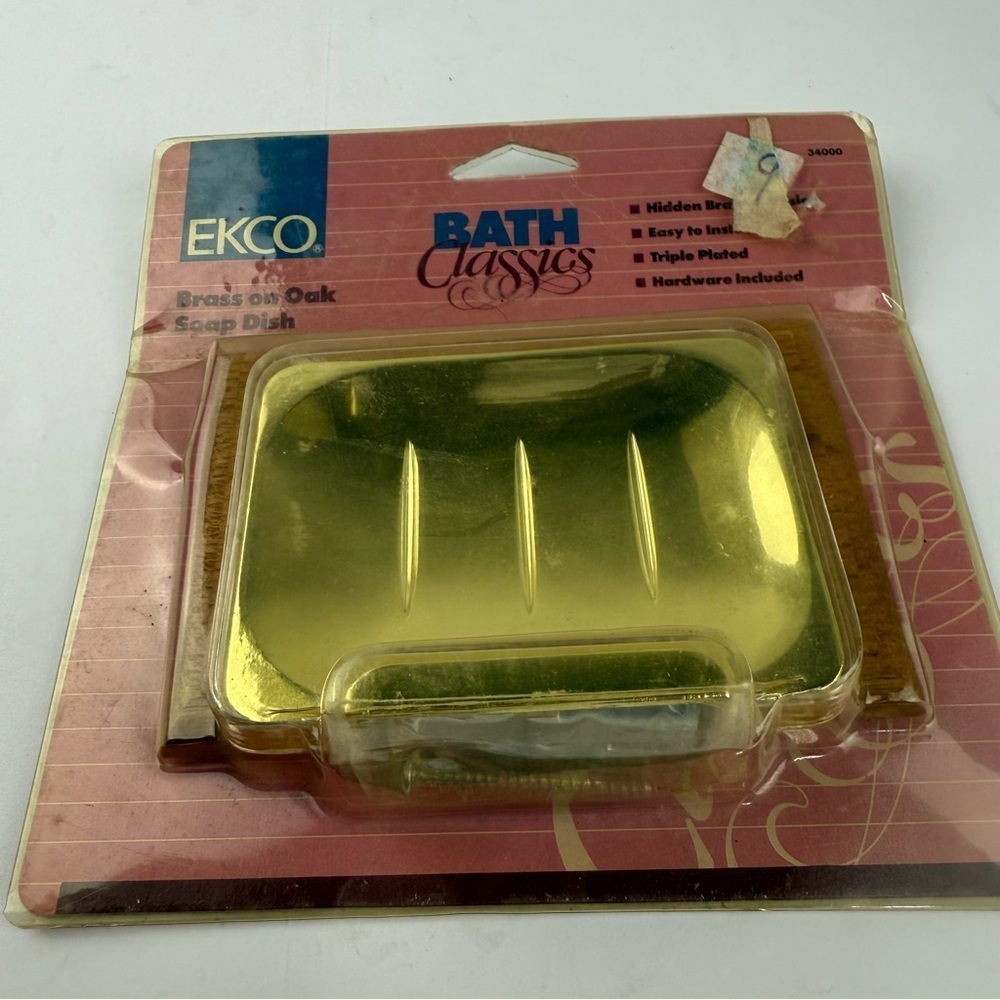 New Old Stock Vintage Ekco Brass on Oack Soap Dish Shabby Chic Farmhouse Cottage